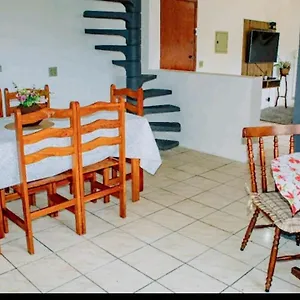 https://excelente-apto-a-2-km-centrinho-turstico.camposdojordaohotels.net